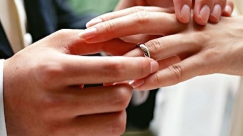 14 yaşlı qız nişanlandı - DİN məsələni nəzarətə götürdü