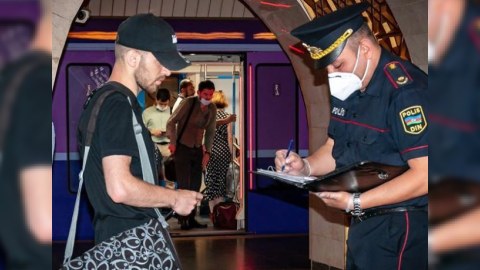 Polis metroda nəzarəti gücləndirdi