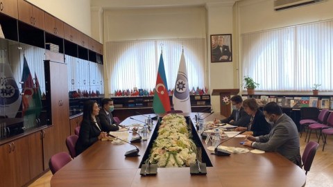 Ombudsman Teyloru qəbul etdi