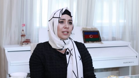 Hər iki ayağını itirən azərbaycanlı xanımın həyat hekayəsi - VİDEO