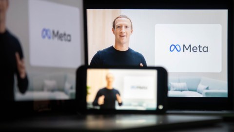 "Facebook" niyə adını dəyişdi?