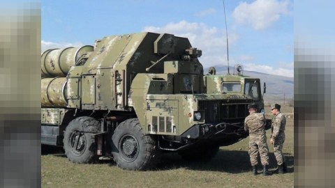 Ermənistan hərbi təlimlərə S-300 cəlb etdi