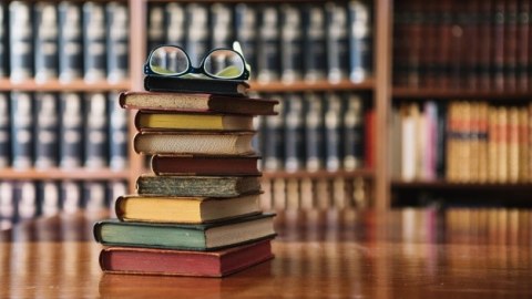 ƏDV ləğv olunur, kitab ucuzlaşır – “Oxuyanlar çoxalacaq”