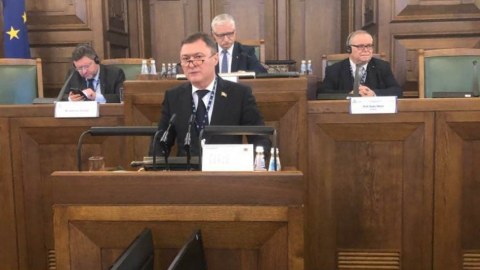 Deputatlar Baltik Assambleyasının sessiyasında