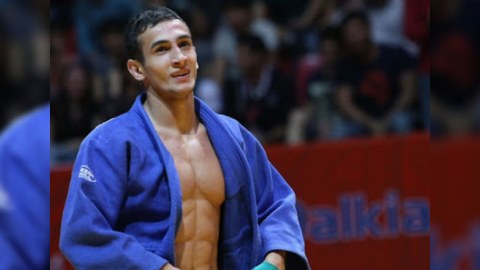 Orxan Səfərov Azərbaycana ilk qızıl medalı qazandırdı