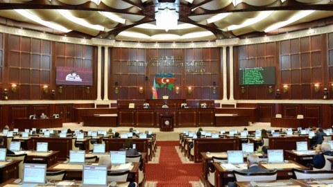 Parlament Zəfər Günü ilə bağlı bəyanat verdi