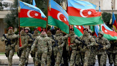 Zəfər günü ilə bağlı şəhid ailələri və qazilərə mənzil veriləcək