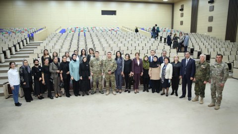 Bakı Ali Neft Məktəbində Zəfər Günü