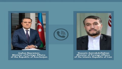 Ceyhun Bayramov iranlı həmkarına zəng vurdu