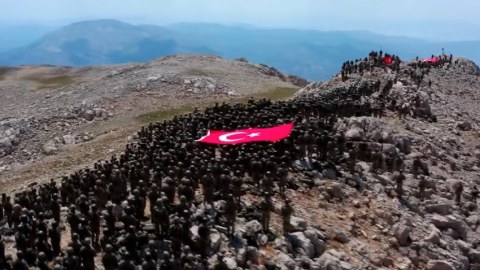 Türkiyə və Azərbaycan komandoları Davraz dağının zirvəsində