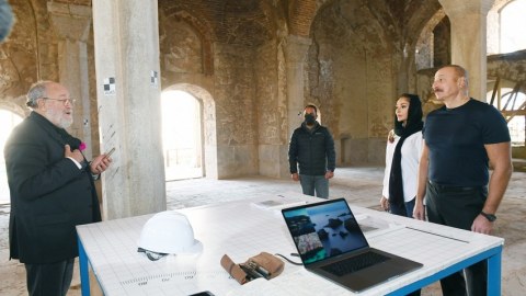 Prezident Şuşada bərpa işləri ilə tanış oldu - FOTO