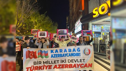 Eskişehirdə Zəfər Günü coşğusu  