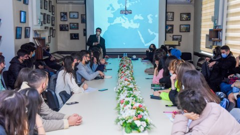 ADU-da səfirlik rəsmisilə GÖRÜŞ