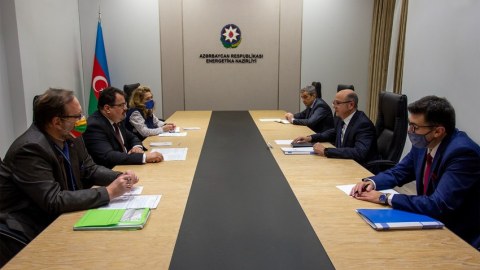Pərviz Şahbazov Aİ nümayəndəsi ilə görüşdü