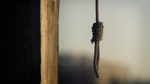 15 yaşlı oğlan intihar etdi