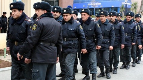 Polislərin maaşı artırılsın - Milli Məclisdə TƏKLİF 