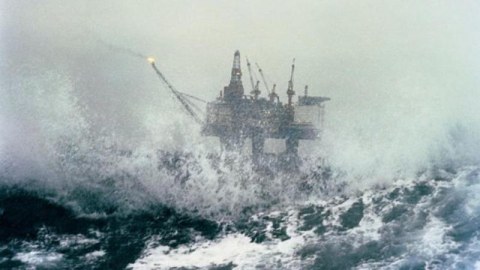 SOCAR 70 əməkdaşını TƏXLİYƏ ETDİ