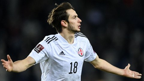 Azərbaycanda məşhurlaşan futbolçunun oğlu Avropa qrandlarının MARAQ DAİRƏSİNDƏ