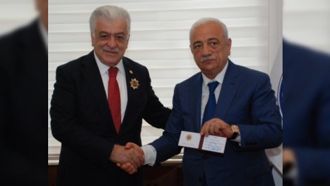 Deputat türkiyəli həmkarı ilə görüşdü