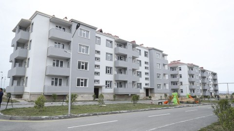 Gözdən əlillərə mənzil verildi