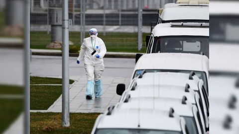 Rusiyada koronavirusa yoluxanlar 9 milyonu keçdi