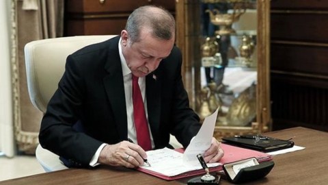Ərdoğan Azərbaycandakı Türkiyə hərbçiləri ilə bağlı qərarı TƏSDİQLƏDİ