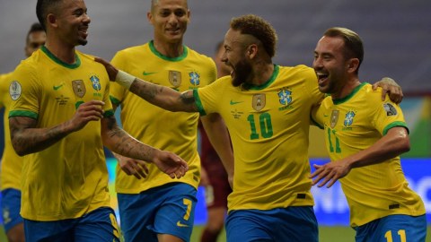 Braziliya millisi dünya çempionatına vəsiqə qazanıb