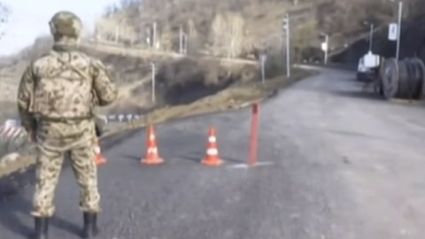 Şuşada qumbara partladılan yerdən yeni VİDEO