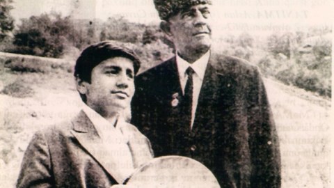 Xan Şuşinski -120: Oğlu atasından yazır...