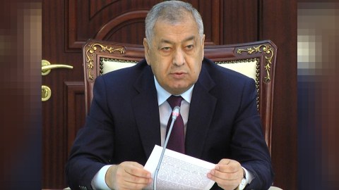 Vahid Əhmədov Baş nazirdən xahiş etdi