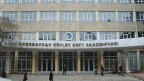 Universitetdə tüstüləmə - Tələbələr təxliyə edildi