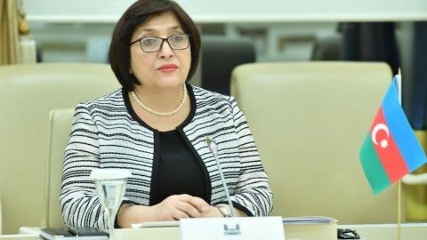 Spikerdən Dirçəliş günü TƏBRİKİ