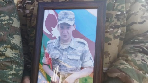 Şəhid əsgərimizlə vida mərasimi - FOTO