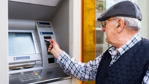 Azərbaycanda bu şəxslər vaxtından əvvəl pensiyaya ÇIXA BİLƏR