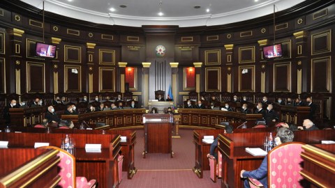 Ali Məhkəmə monitorinqlərə başlayır
