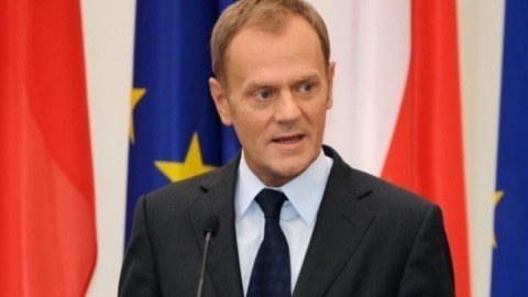 Donald Tusk sürücülük vəsiqəsindən məhrum edildi