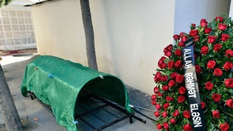 Dövlət agentliyinin əməkdaşı qəfil öldü
