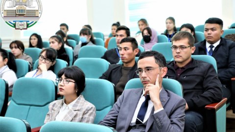 Səmərqənddə Nizaminin yubileyi