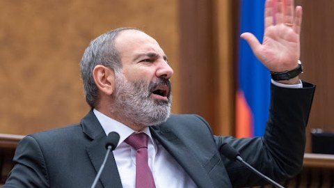 Rəsmi İrəvan təsdiqlədi: Paşinyan Soçi görüşünə gedir 
