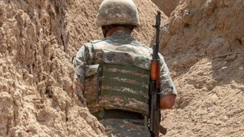 Ermənistanda daha bir əsgər GÜLLƏLƏNDİ