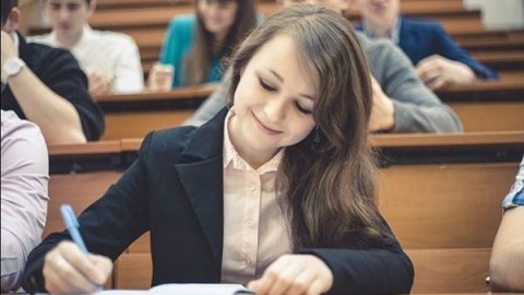 Magistraturaya sənəd qəbulunun vaxtı açıqlandı