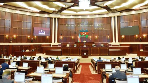 Deputatlar 24 məsələni hökumətlə müzakirə edəcəklər