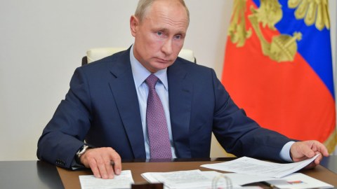 Putin onu vəzifədən AZAD ETDİ