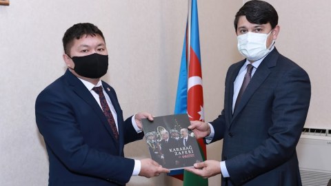 Fuad Muradov Qırğızıstan səfiri ilə görüşüb