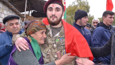 “YAŞAT” Fondu ağır yaralanmış qazini müalicə etdirdi