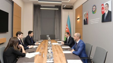 Nazir “Yüksəliş”in qalibləri ilə görüşdü