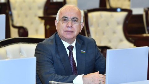 Tələbə kreditlərində narazılıq yaranarsa, şərtlərə YENİDƏN baxılacaq