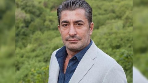 Aktyor satdığı restoranın pulunu ala bilmir 