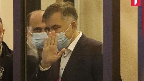 Saakaşvilinin məhkəməsi qarşıdurmaya səbəb oldu