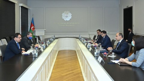Aİ rəsmisi təhsil naziri ilə danışıqlar APARDI